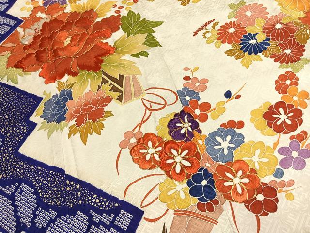 平和屋着物●豪華振袖 絞り 駒刺繍 草花文 金彩 正絹 逸品 AABL3074fy