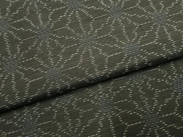 平和屋着物●本場大島紬 麻の葉文様 黒地 正絹 逸品 未使用 AABL3133fy