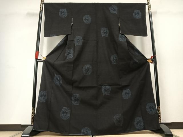 平和屋着物●本場結城紬 重要無形文化財 100亀甲 飛び亀甲柄 鳳凰文 正絹 逸品 AABL3397fy