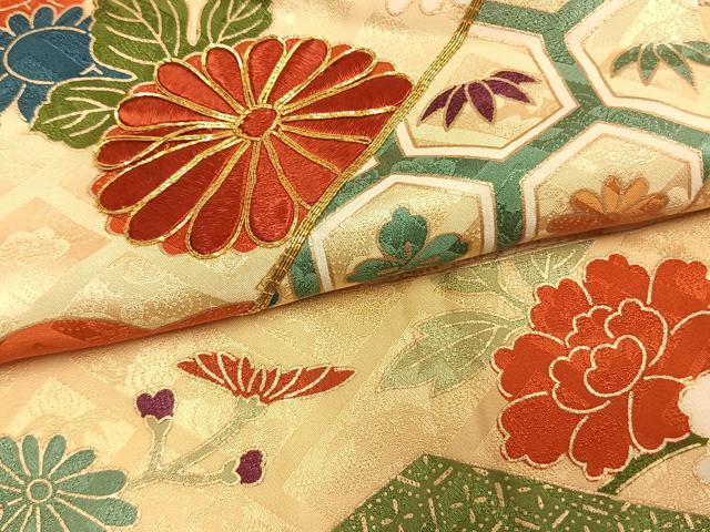 平和屋着物●豪華振袖 駒刺繍 草花文 金彩 正絹 逸品 AABL3526fy
