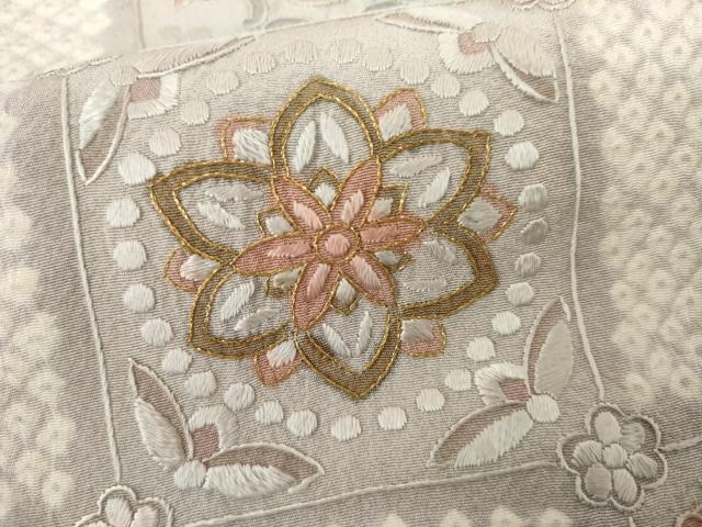 平和屋着物●中国三大刺繍 汕頭刺繍 スワトウ刺繍 相良刺繍 総刺繍 訪問着 絞り 格子花鳥文 金糸 正絹 逸品 AABL4228cs