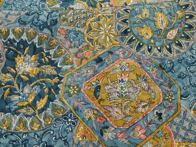 平和屋着物■上質な小紋 更紗花絵皿文 鬼しぼ縮緬 正絹 逸品 AABL4403sx