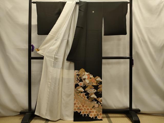 平和屋着物■豪華黒留袖 作家物 駒刺繍 束ね熨斗扇面花文 金彩 正絹 逸品 AABL4675sx