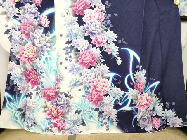 平和屋着物●豪華振袖 刺繍 花蝶文 暈し染め 金彩 銀通し地 正絹 逸品 AABL5511ck
