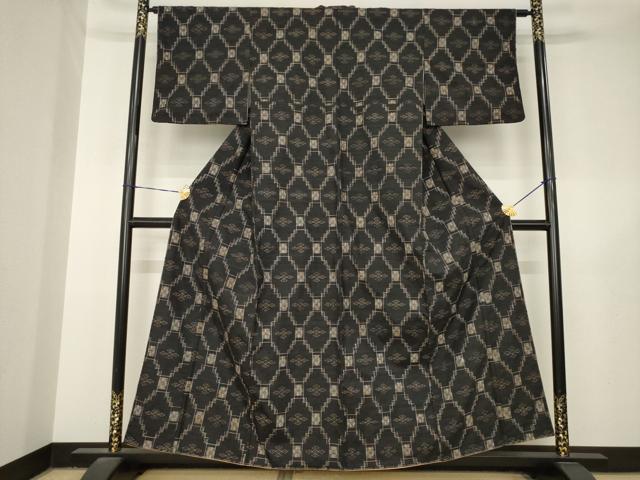 平和屋着物●本場米琉 置賜紬 琉球絣文様 やまと誂製 正絹 逸品 AABL5587ck