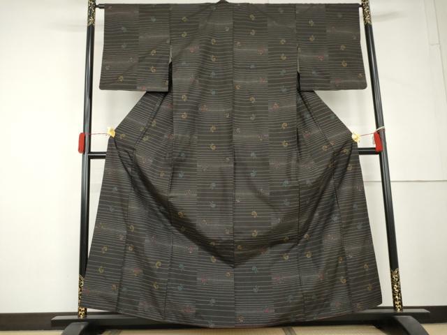 平和屋着物●本場大島紬 9マルキ 草花文 黒地 正絹 逸品 AABL6402cs
