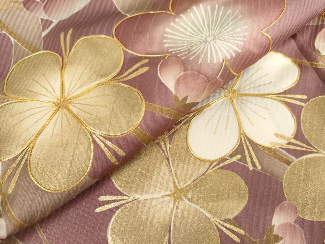 平和屋着物●紫綬褒章 巨匠『岩田専太郎』 振袖 駒刺繍 枝梅文 金彩 正絹 逸品 AABL6445cs