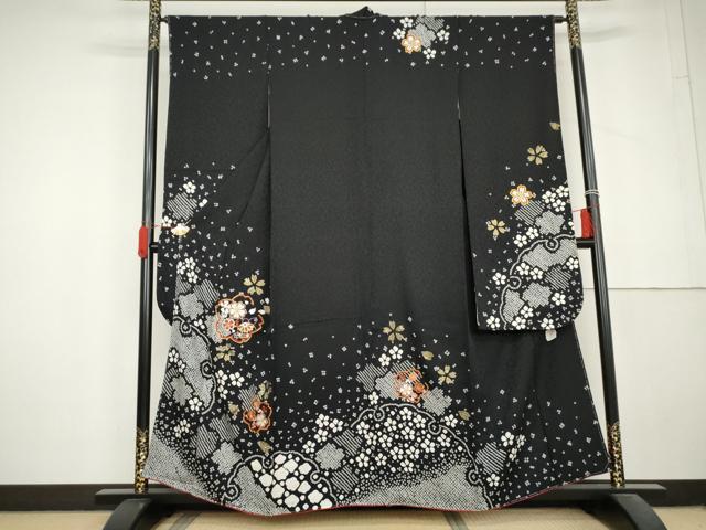 平和屋着物●豪華振袖 絞り 駒刺繍 雪輪舞花文 黒地 金糸 金彩 正絹 逸品 未使用 AABL6446cs
