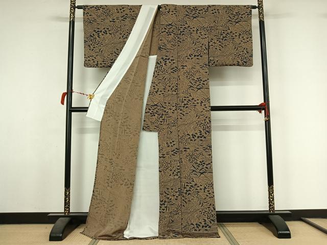 平和屋着物▽型絵染の人間国宝 稲垣稔次郎画 小紋 単衣 草花文 鬼しぼ縮緬 ロング丈 正絹 逸品 AABL6865jh
