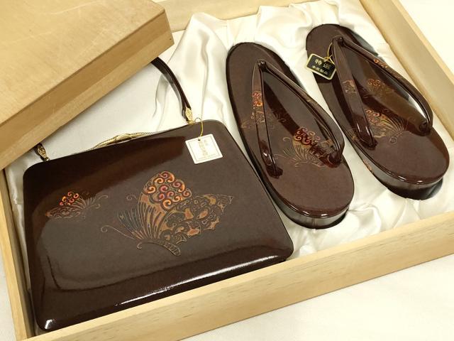 平和屋着物●和装小物 和装バッグ・草履セット ハンドバッグ 舞蝶文 金彩 本皮製品 逸品 未使用 AABL7087ay