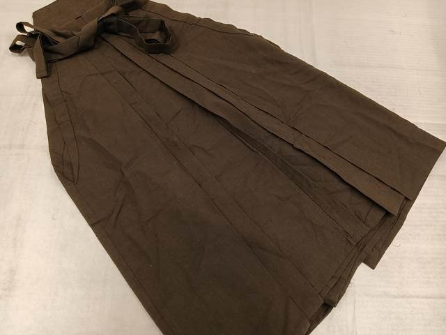 平和屋着物●男性 馬乗り袴 紬地 赤墨色 正絹 逸品 AABL7343ph