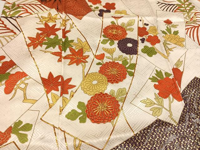 平和屋着物●豪華振袖 駒刺繍 草花文 金彩 正絹 逸品 AABL7353ph