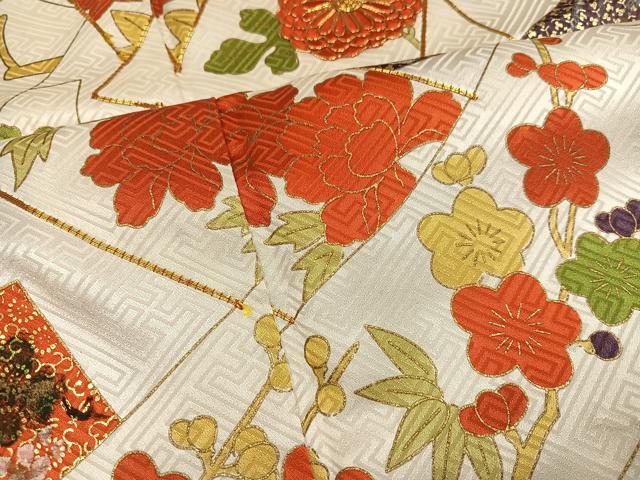 平和屋着物●豪華振袖 駒刺繍 草花文 金彩 正絹 逸品 AABL7353ph