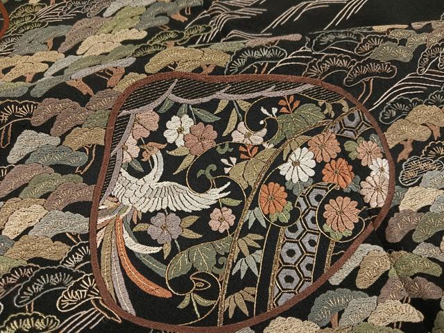 平和屋着物●豪華黒留袖 蘇州刺繍 貝合わせ鳳凰草花舞蝶文 金糸 正絹 逸品 AABL7475ph