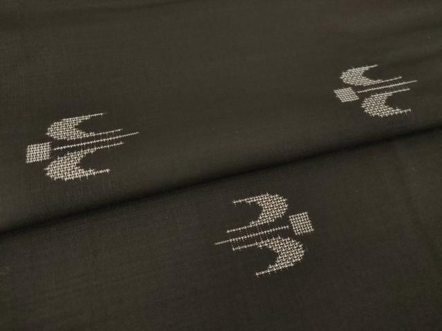 平和屋着物●本場大島紬 9マルキ 琉球絣文様 地空き 正絹 逸品 AABL7624ck