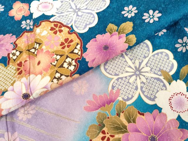 平和屋着物●豪華振袖 雪輪舞花文 暈し染め 金彩 銀通し地 正絹 逸品 AABL7722cs