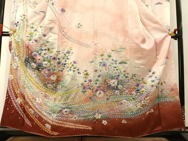 平和屋着物●伯河貞雄 振袖 絞り 辻が花 舞蝶文 暈し染め 銀通し地 正絹 逸品 AABL8501fy