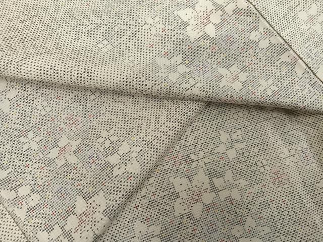 平和屋着物●本場大島紬 白大島 9マルキ 草花文 正絹 逸品 AABL8781ph