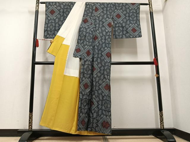 平和屋着物●本場大島紬 割込み絣 草花文 正絹 逸品 AABL8806ph