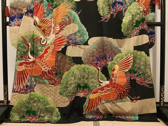 平和屋本店●アンティーク 大正ロマン 振袖 駒刺繍 群れ鶴松文 黒地 金銀彩 ロング丈 正絹 逸品 AABL8818ph
