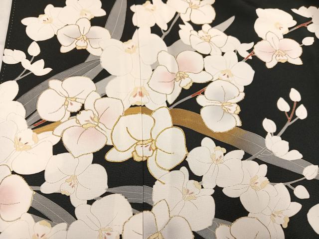 平和屋着物●訪問着 作家物 駒刺繍 胡蝶蘭 暈し染め 黒地 金彩 正絹 逸品 AABL8894ph