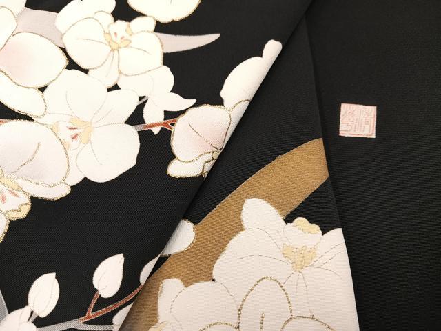 平和屋着物●訪問着 作家物 駒刺繍 胡蝶蘭 暈し染め 黒地 金彩 正絹 逸品 AABL8894ph