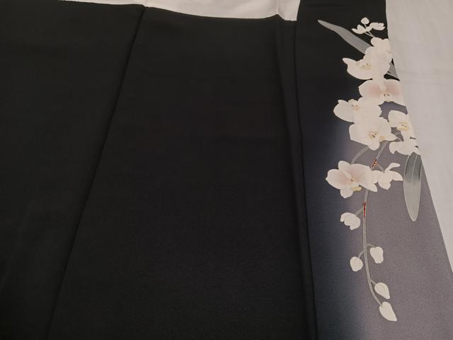 平和屋着物●訪問着 作家物 駒刺繍 胡蝶蘭 暈し染め 黒地 金彩 正絹 逸品 AABL8894ph