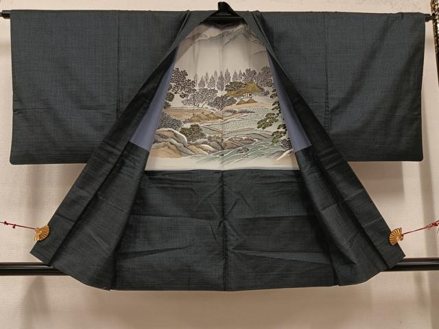 平和屋着物●男性 本場大島紬 アンサンブル 80亀甲 総詰め 松坂屋扱い 証紙付き 正絹 逸品 AABL8905ph