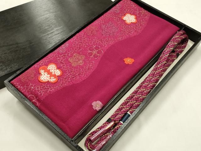 平和屋本店●和装小物 帯締め・帯揚げセット 丸組 刺繍 舞花文 金糸 丹後ちりめん 正絹 逸品 未使用 AABL9518ay
