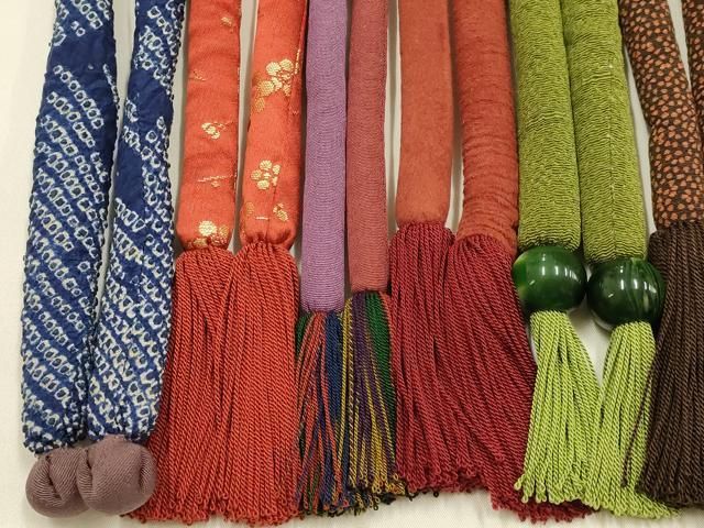 平和屋着物●和装小物 上質な帯締め10本セット 丸ぐけ 金糸 暈し染め 木玉 飾り玉 切り房・撚り房 正絹 逸品 AABL9623ay