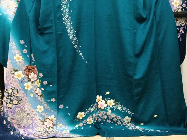 平和屋着物●豪華振袖 舞桜文 暈し染め 金彩 京都きもの友禅扱い ロング丈 正絹 逸品 AABM0673ph