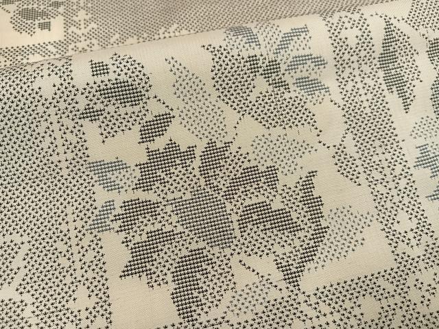 平和屋着物●本場大島紬 白大島 9マルキ 更紗文 証紙付き 正絹 逸品 AABM0741ph