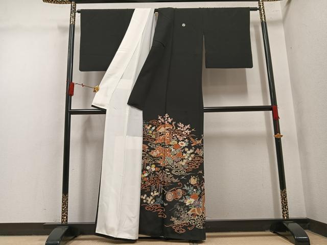 平和屋着物●豪華黒留袖 檜扇花楽器文 金彩 正絹 逸品 AABM0753ph