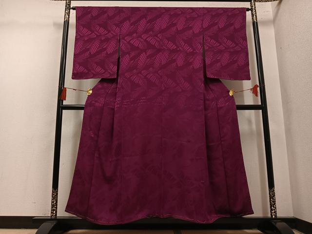 平和屋着物●アンティーク 大正ロマン 色無地 舞葉地紋 浅蘇芳色 正絹 逸品 AABM0761ph
