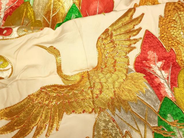平和屋本店●色打掛 和装 婚礼 結婚式 花嫁 神社挙式 駒刺繍 飛鶴樹林文 松 金銀糸 逸品 AABM0859fw