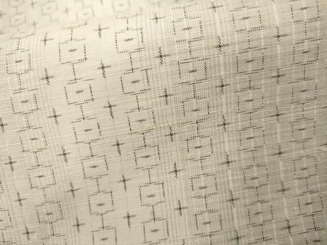 平和屋着物●置賜紬 絣の白鷹 手織り 草木染 露亀甲蚊絣 証紙付き 正絹 逸品 AABM2040cs