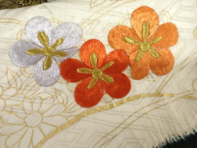 平和屋着物●豪華振袖 絞り 駒刺繍 梅尽くし 黒地 金糸 金彩 正絹 逸品 AABM2083cs