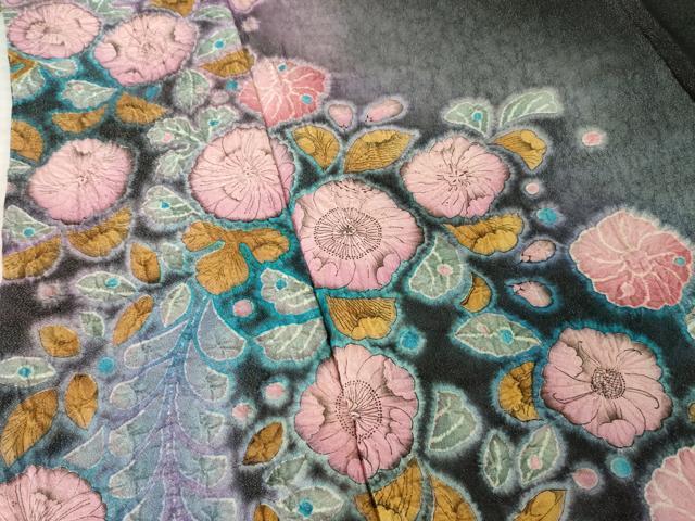 平和屋着物●豪華振袖 作家物 辻が花 絞り 舞花文 暈し染め 黒地 銀通し地 正絹 逸品 AABM2967ck