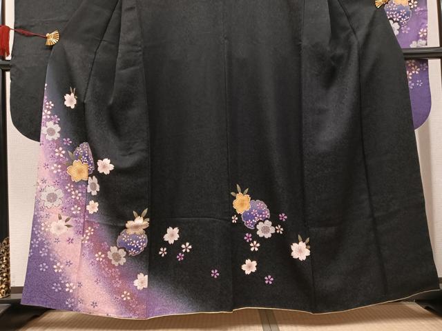 平和屋着物●豪華振袖 夜桜雪輪文 暈し染め 黒地 金彩 やまと誂製 正絹 逸品 AABM3316ph