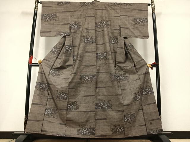 平和屋着物●本場大島紬 9マルキ 色紙花唐草文 正絹 逸品 AABM3795fy
