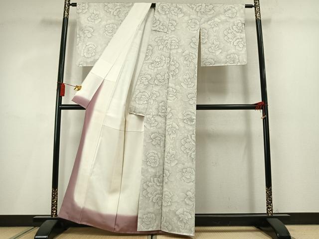 平和屋着物●本場大島紬 白大島 9マルキ 舞花文 正絹 逸品 未使用 AABM3808fy