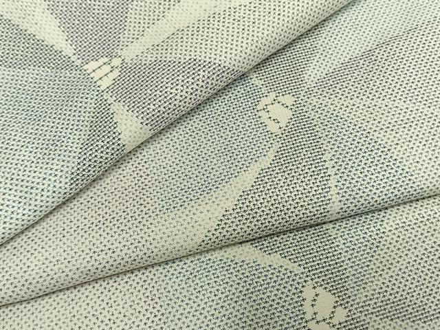 平和屋着物●本場大島紬 白大島 9マルキ 舞花文 正絹 逸品 未使用 AABM3818fy