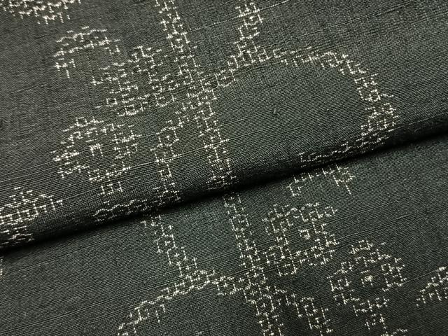 平和屋着物●結城紬 飛び亀甲柄 花唐草文 正絹 逸品 AABM3827fy