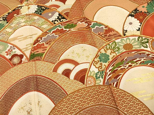 平和屋着物●豪華振袖 駒刺繍 花蝶扇文 暈し染め 金彩 金通し地 正絹 逸品 AABM3844fy