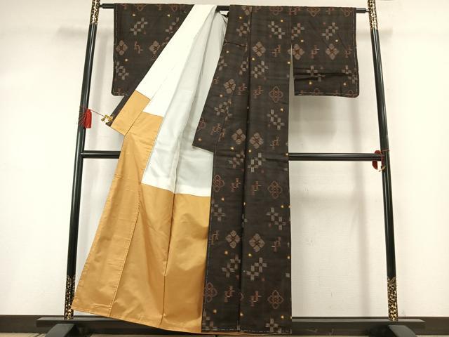 平和屋着物●国指定重要無形文化財 本場久米島紬 手織 正絹 逸品 AABM3867fy