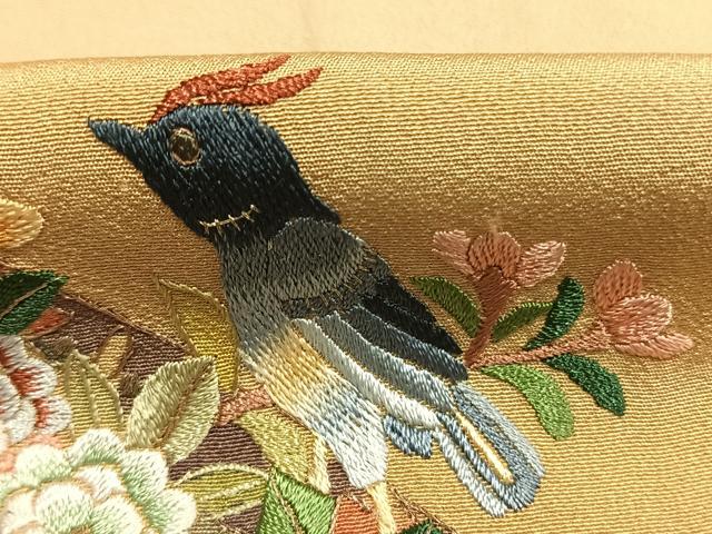 平和屋着物●中国三大刺繍 スワトウ刺繍 汕頭刺繍 総刺繍 訪問着 作家物 舞蝶花鳥文 暈し染め 金糸 正絹 逸品 AABM3880fy