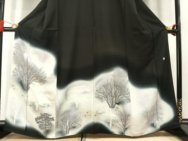 平和屋着物●日展作家 山本唯与志 レリーフ染 黒留袖 樹林文 暈し染め 金銀彩 正絹 逸品 AABM3895fy