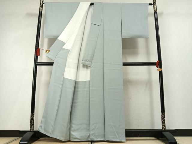 平和屋着物●上質な色無地 霞地紋 千草鼠色 正絹 逸品 未使用 AABM3993fy