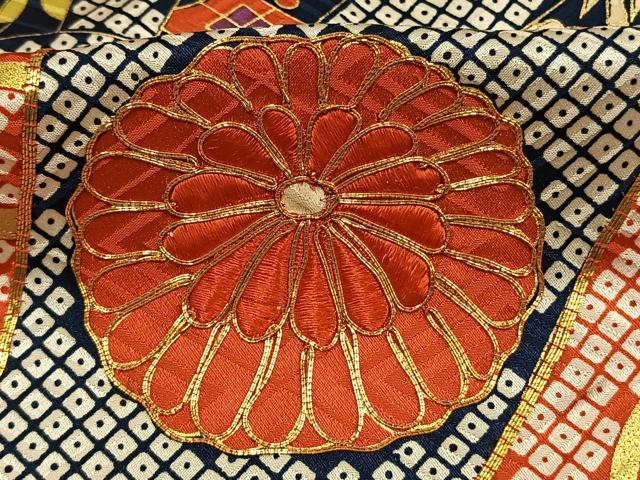 平和屋着物●豪華振袖 駒刺繍 扇面花文 金彩 正絹 逸品 AABM4114fy