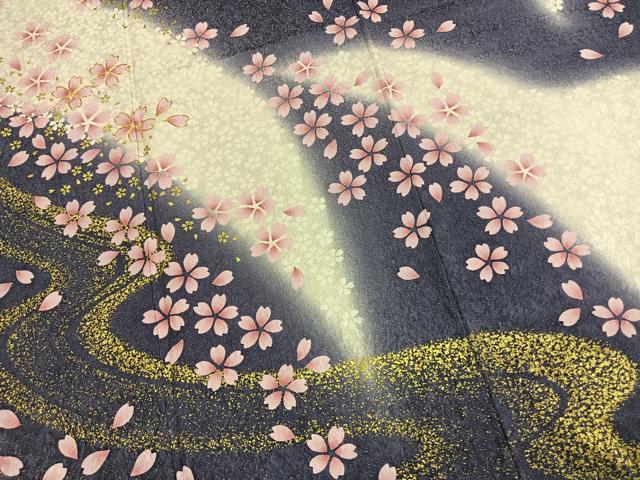 平和屋着物●豪華振袖 駒刺繍 流水舞桜文 暈し染め 金彩 銀通し地 正絹 逸品 AABM4121fy